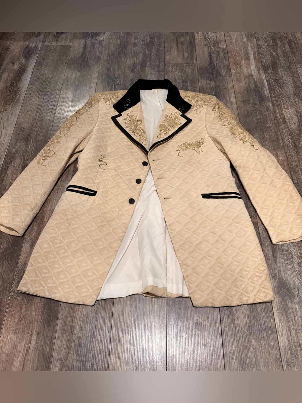 🌼Beige Quilted Embroidered Women's Blazer with Black Trim